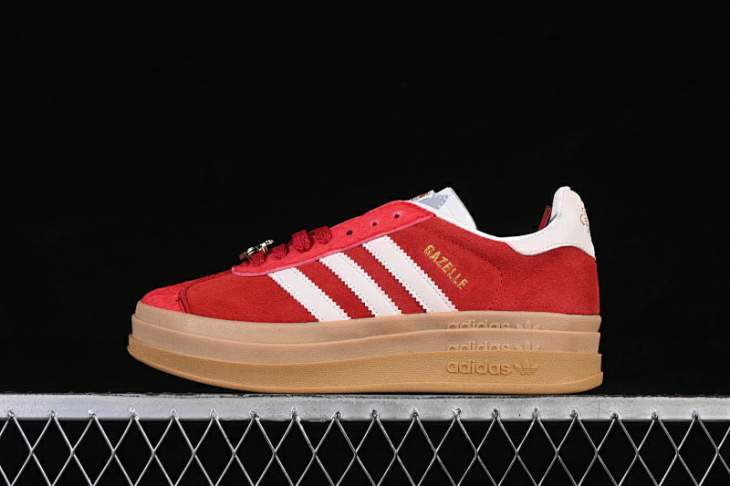 Picture of Adidas Gazelle Bold _SKUfw22254597979875184fw